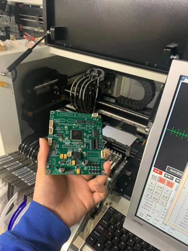 PCB SMT Placement Machine 8 Heads HWGC Automatic Screw Machine EU DSQ800 120F